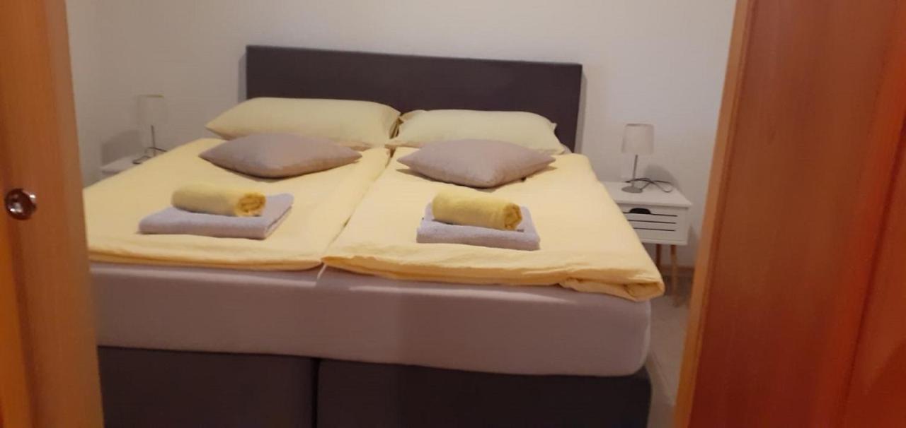 Guesthouse Sara Grabovac  Ngoại thất bức ảnh