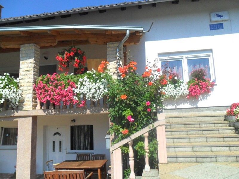 Guesthouse Sara Grabovac  Ngoại thất bức ảnh