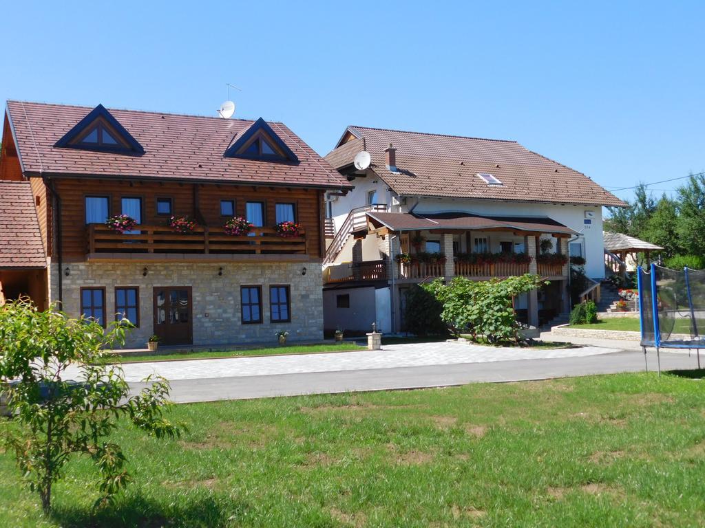 Guesthouse Sara Grabovac  Ngoại thất bức ảnh