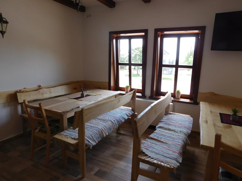 Guesthouse Sara Grabovac  Ngoại thất bức ảnh