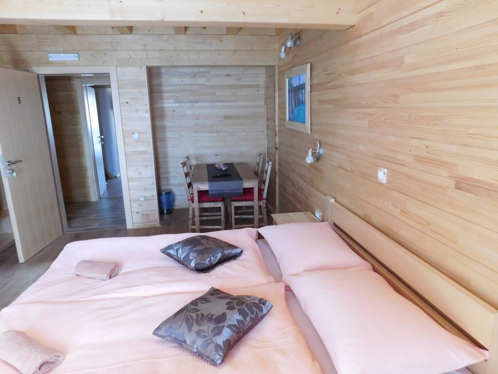 Guesthouse Sara Grabovac  Ngoại thất bức ảnh