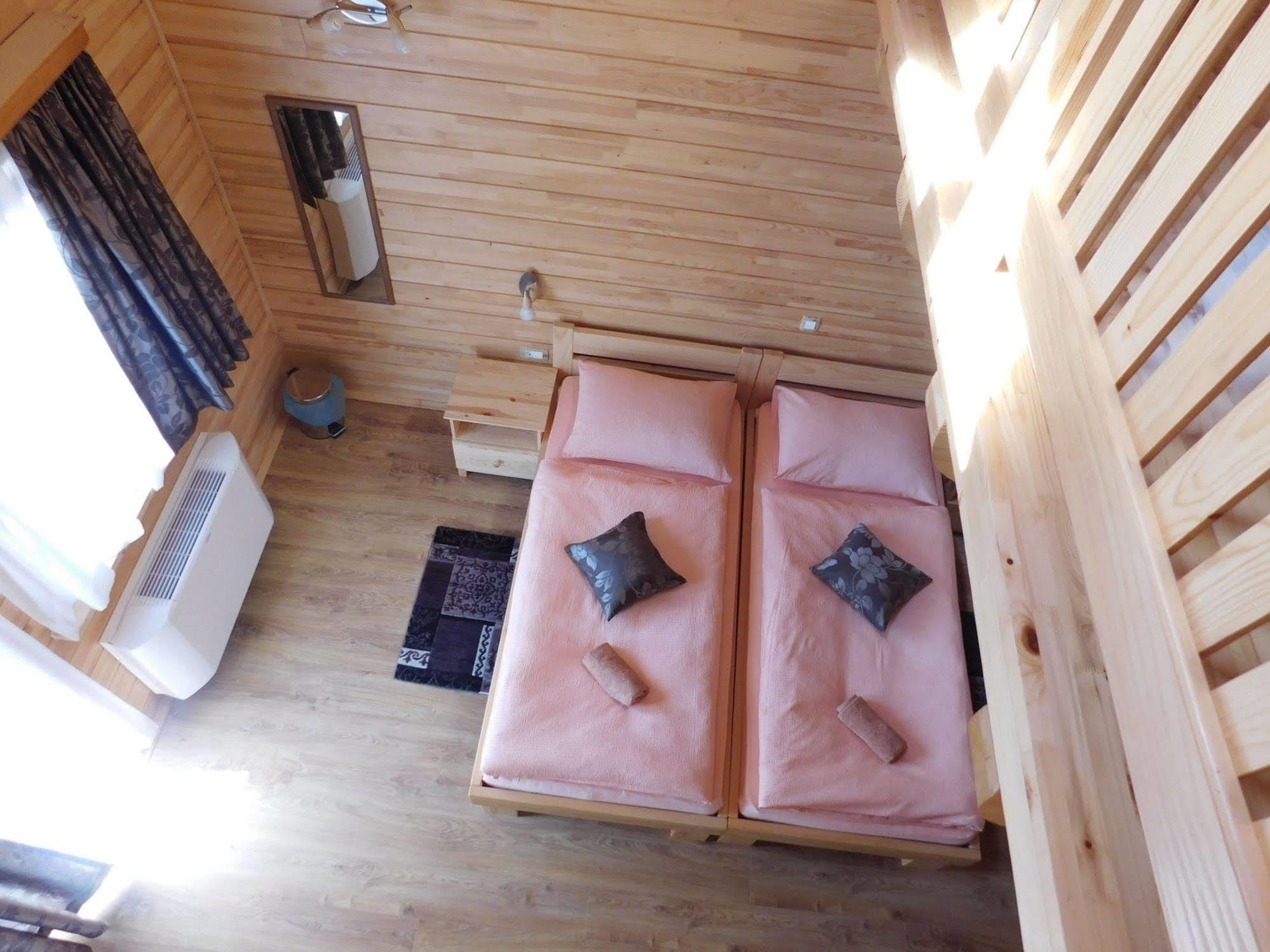 Guesthouse Sara Grabovac  Ngoại thất bức ảnh