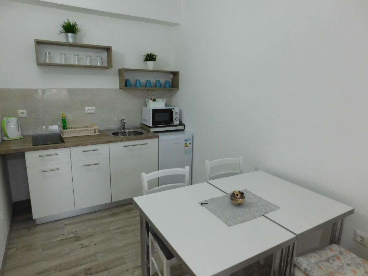 Guesthouse Sara Grabovac  Ngoại thất bức ảnh