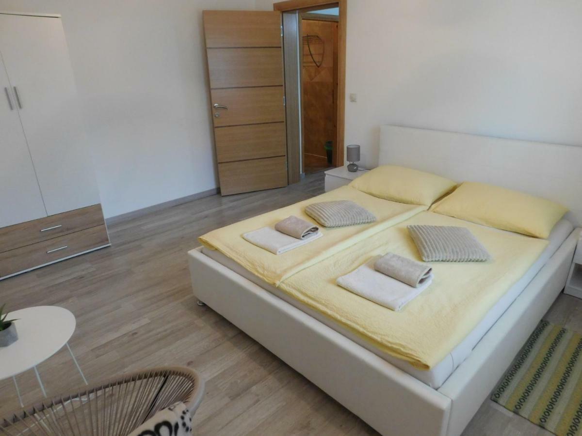 Guesthouse Sara Grabovac  Ngoại thất bức ảnh
