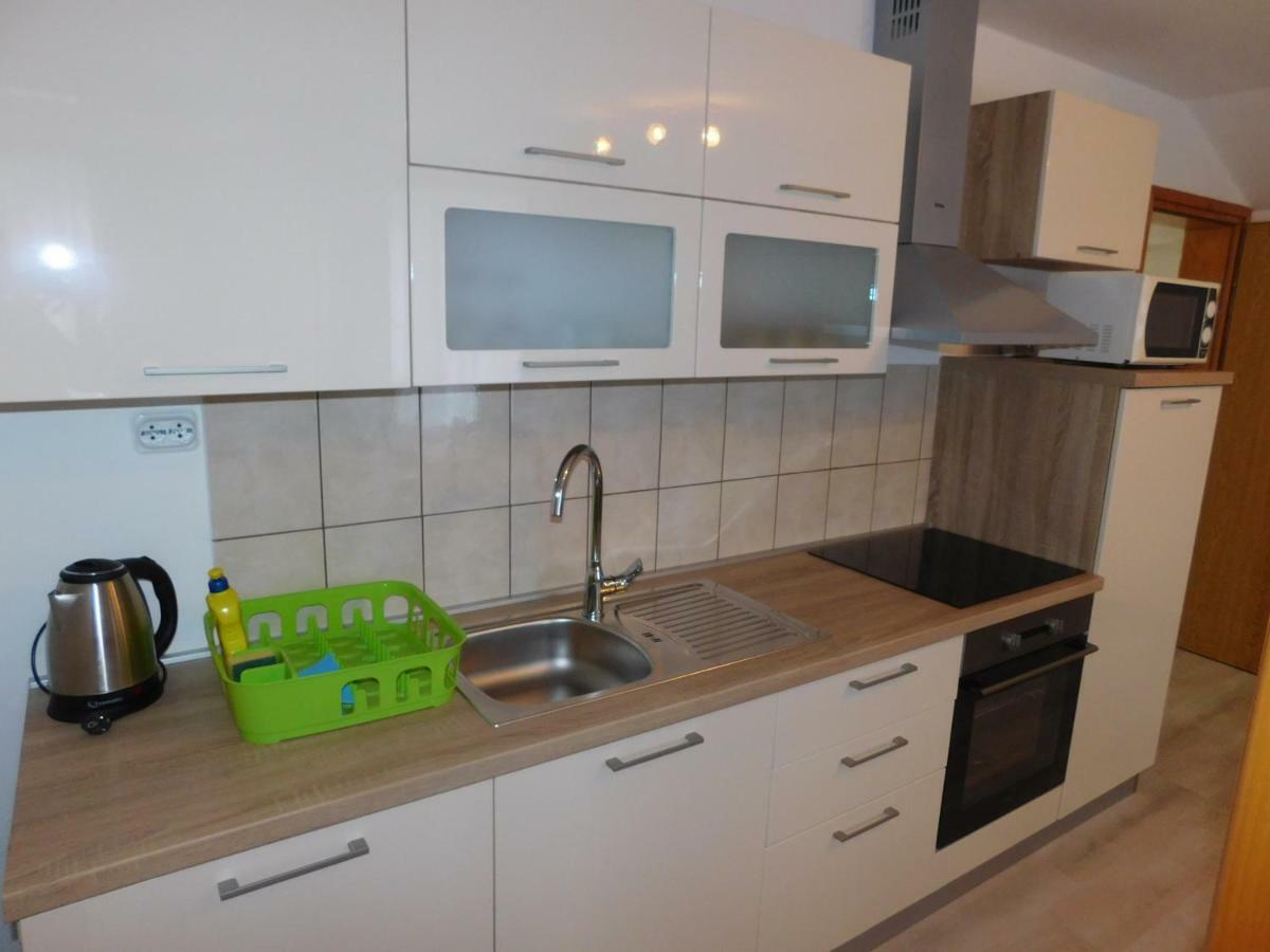 Guesthouse Sara Grabovac  Ngoại thất bức ảnh